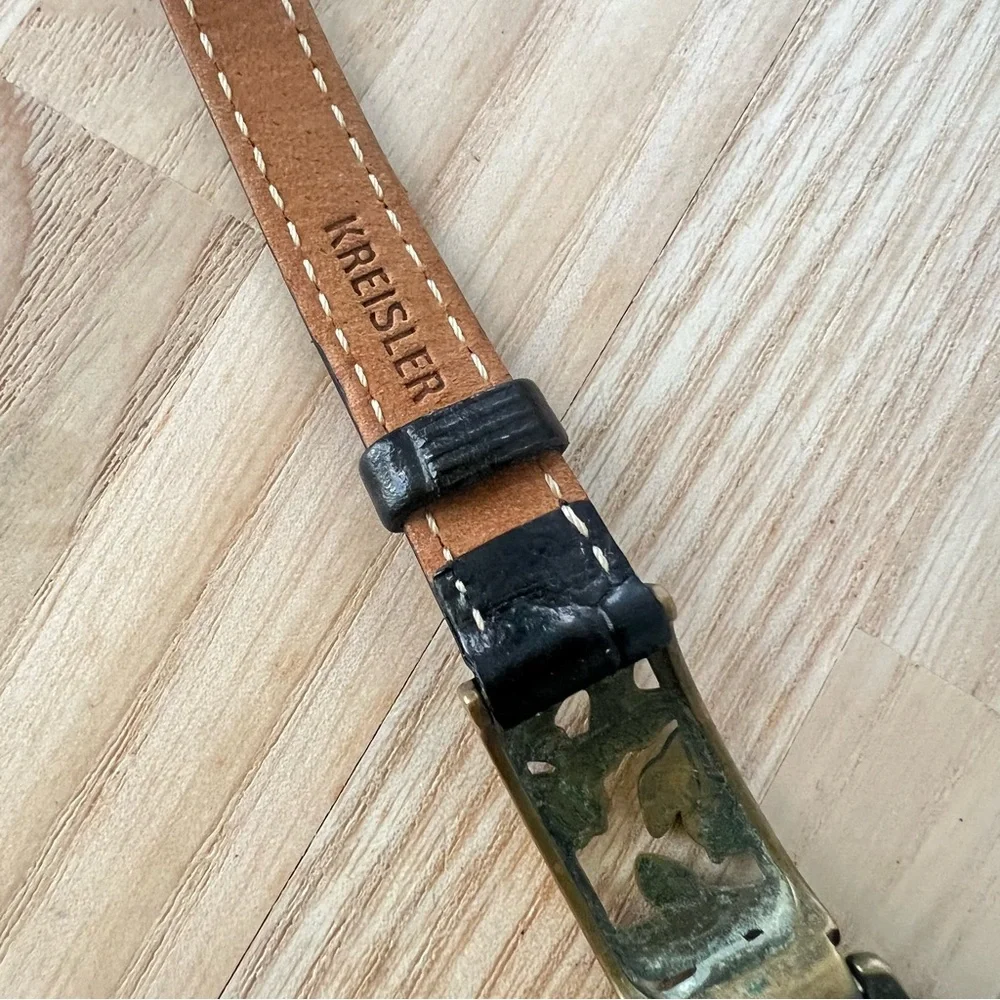 Fossil brand model